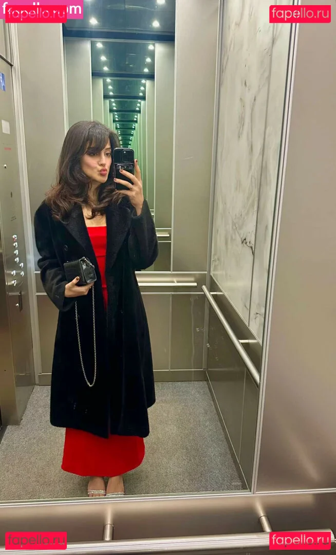 Melody Oz Onlyfans Photo Gallery 