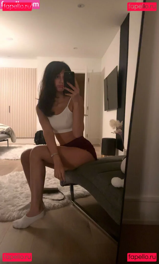 Melody Oz Onlyfans Photo Gallery 