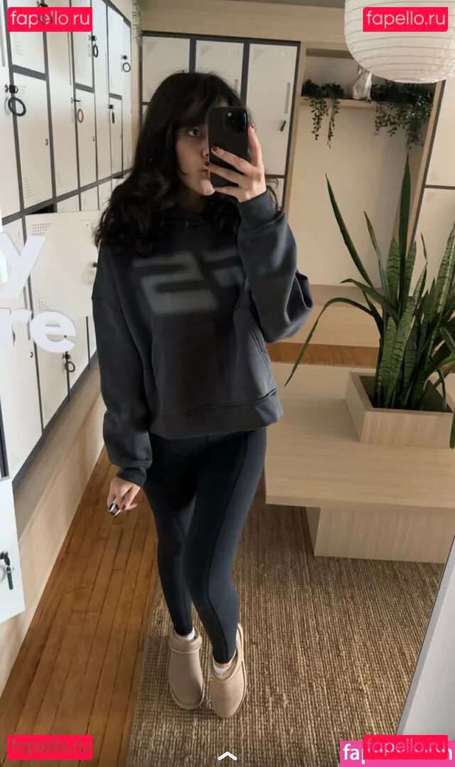 Melody Oz Onlyfans Photo Gallery 