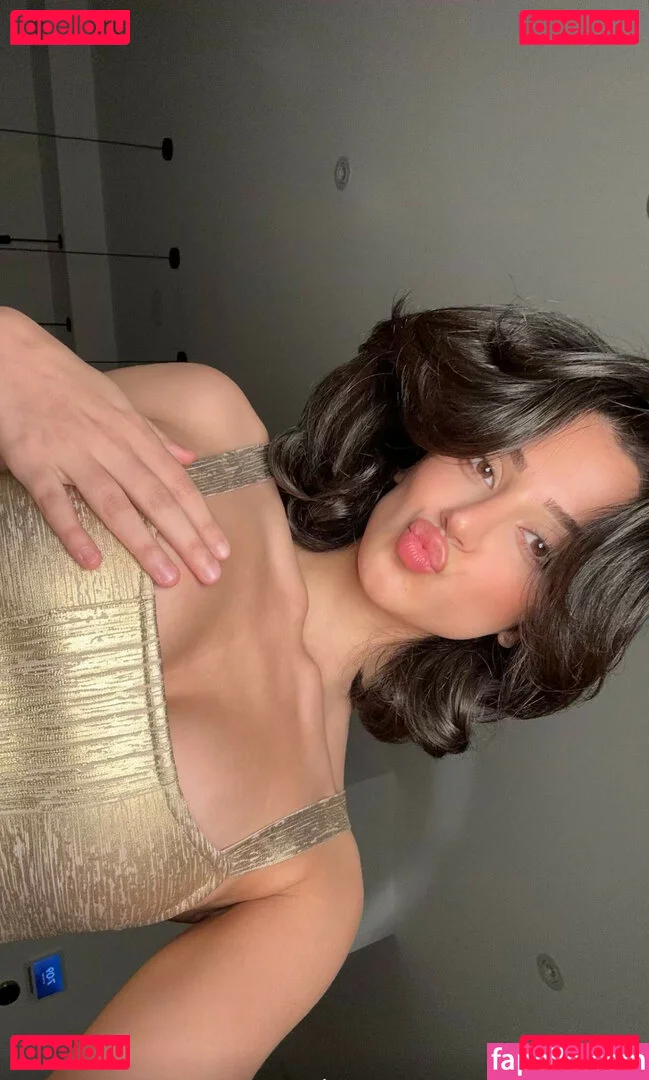 Melody Oz Onlyfans Photo Gallery 