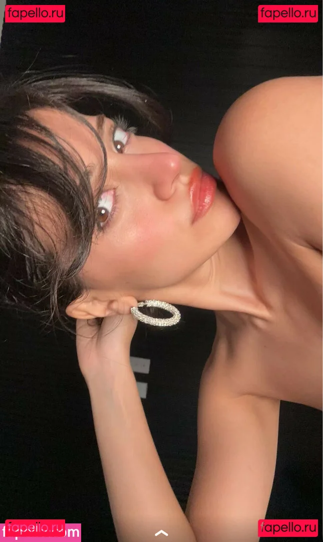 Melody Oz Onlyfans Photo Gallery 