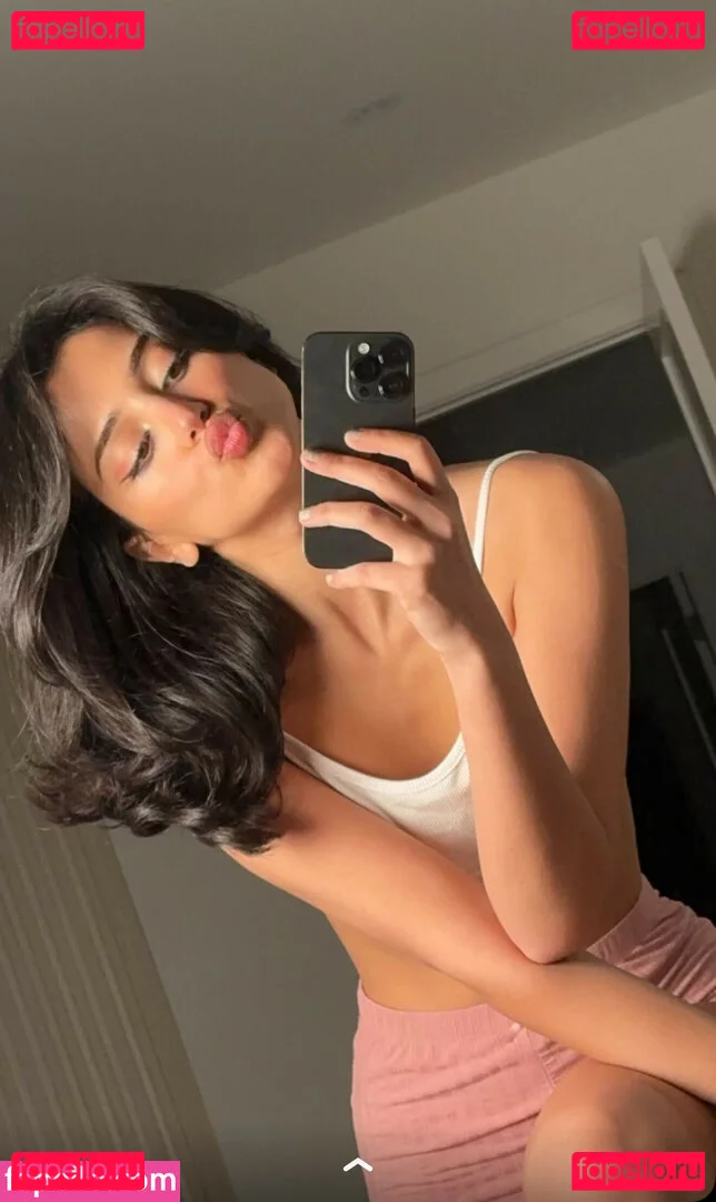 Melody Oz Onlyfans Photo Gallery 