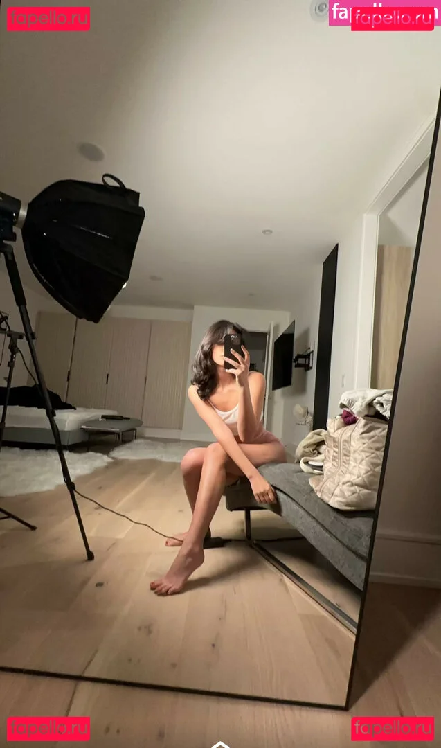 Melody Oz Onlyfans Photo Gallery 