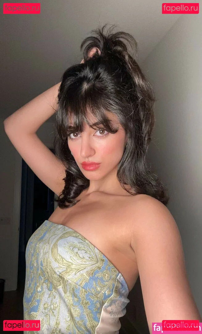 Melody Oz Onlyfans Photo Gallery 