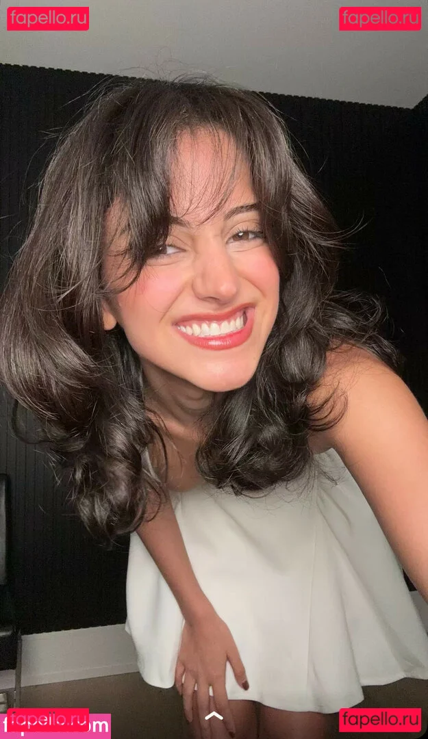 Melody Oz Onlyfans Photo Gallery 