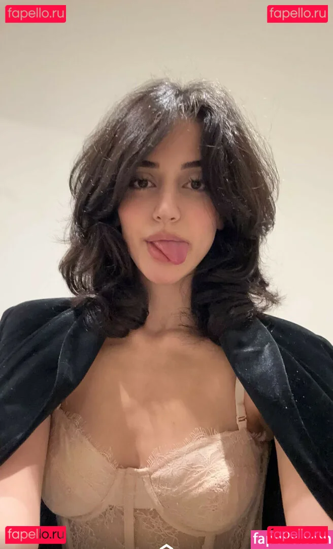 Melody Oz Onlyfans Photo Gallery 