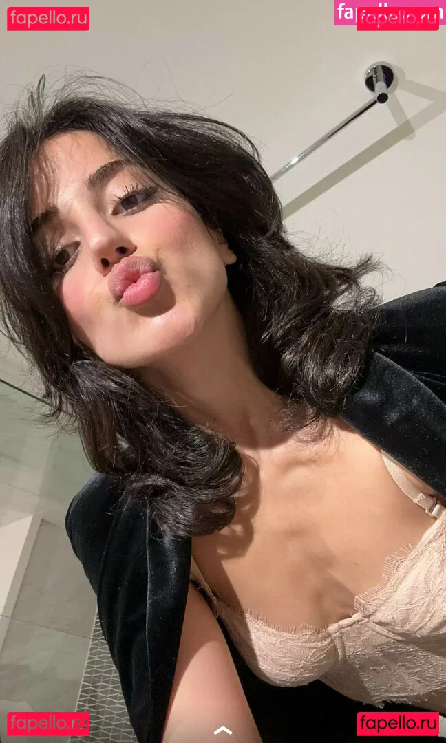 Melody Oz Onlyfans Photo Gallery 