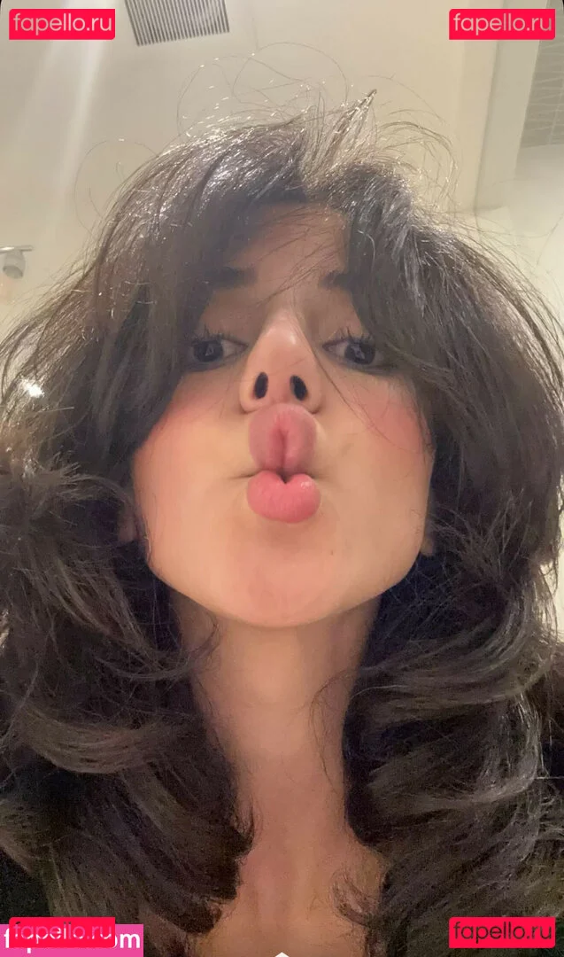 Melody Oz Onlyfans Photo Gallery 