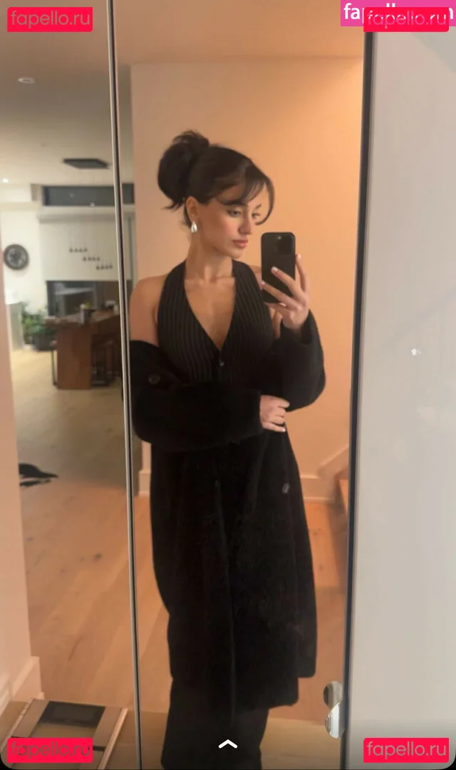 Melody Oz Onlyfans Photo Gallery 