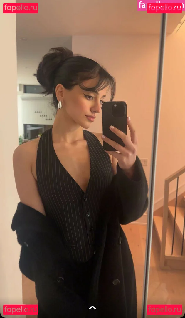 Melody Oz Onlyfans Photo Gallery 