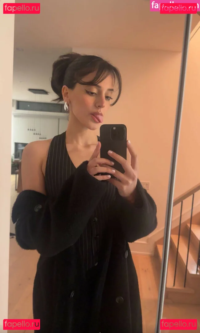 Melody Oz Onlyfans Photo Gallery 