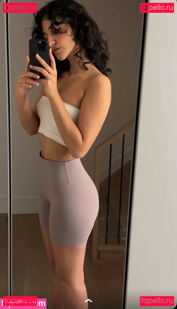 Melody Oz Onlyfans Photo Gallery 