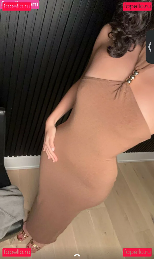 Melody Oz Onlyfans Photo Gallery 
