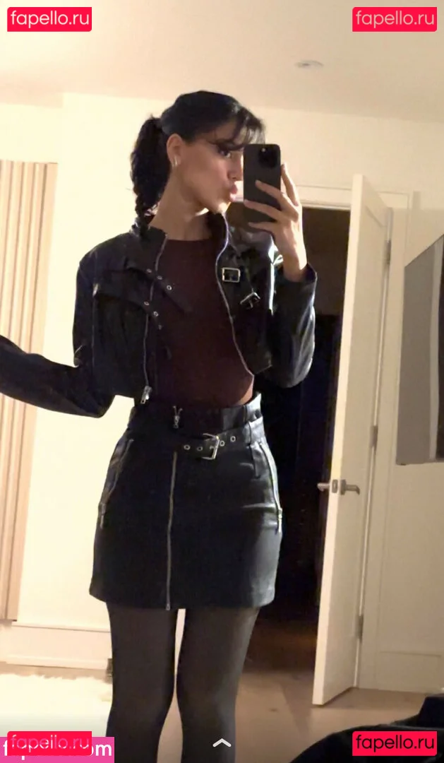 Melody Oz Onlyfans Photo Gallery 