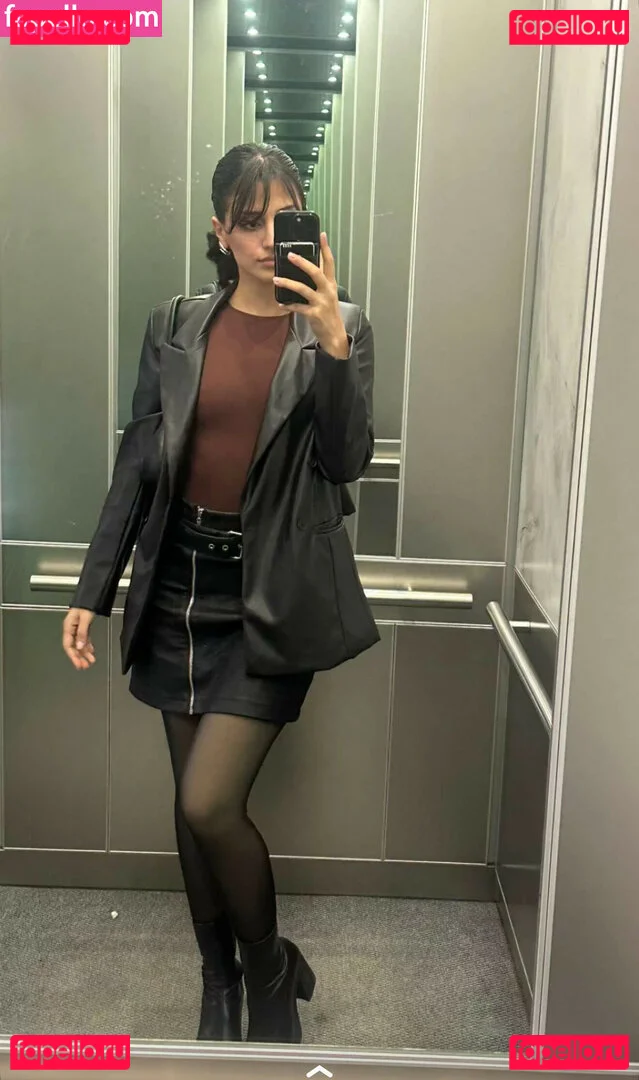 Melody Oz Onlyfans Photo Gallery 