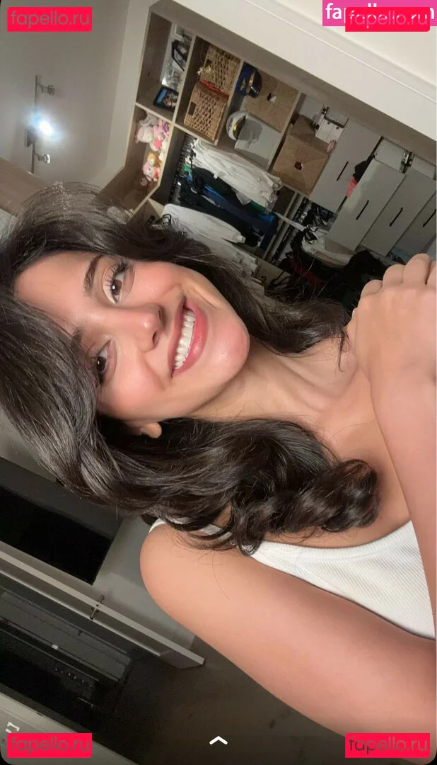 Melody Oz Onlyfans Photo Gallery 