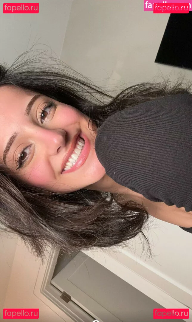 Melody Oz Onlyfans Photo Gallery 