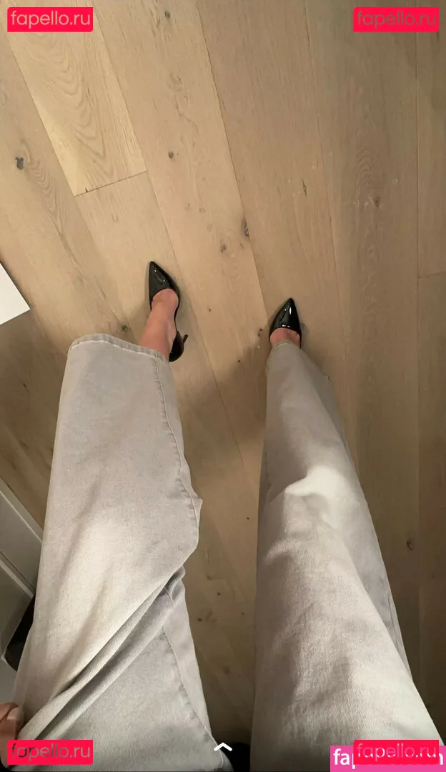 Melody Oz Onlyfans Photo Gallery 