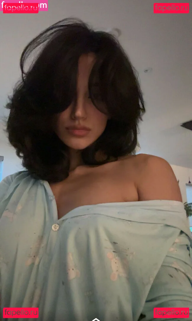 Melody Oz Onlyfans Photo Gallery 