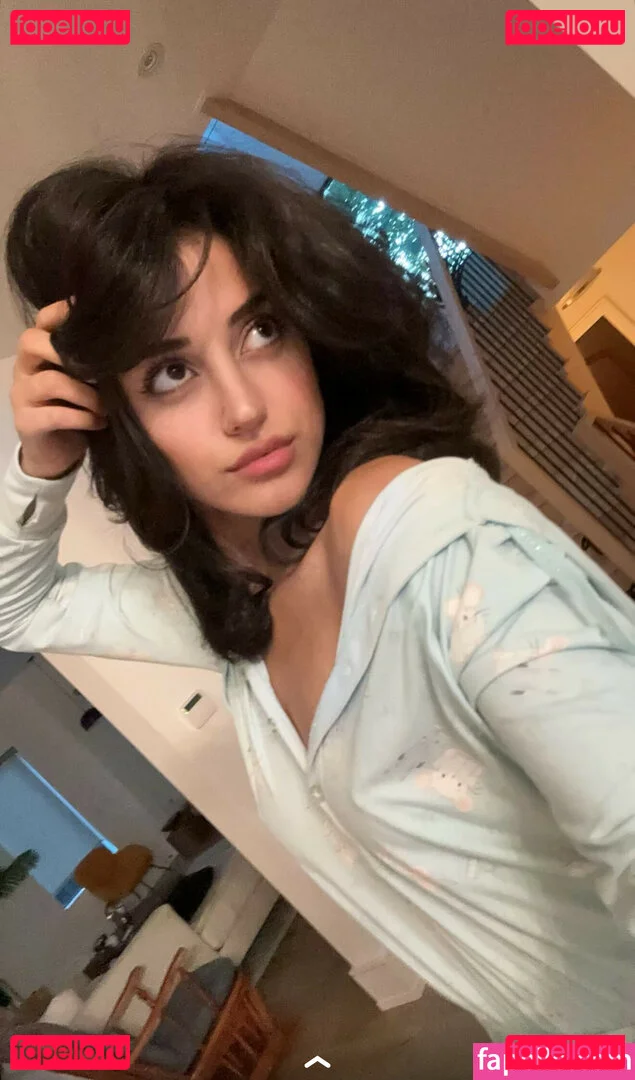 Melody Oz Onlyfans Photo Gallery 