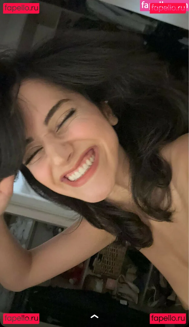 Melody Oz Onlyfans Photo Gallery 