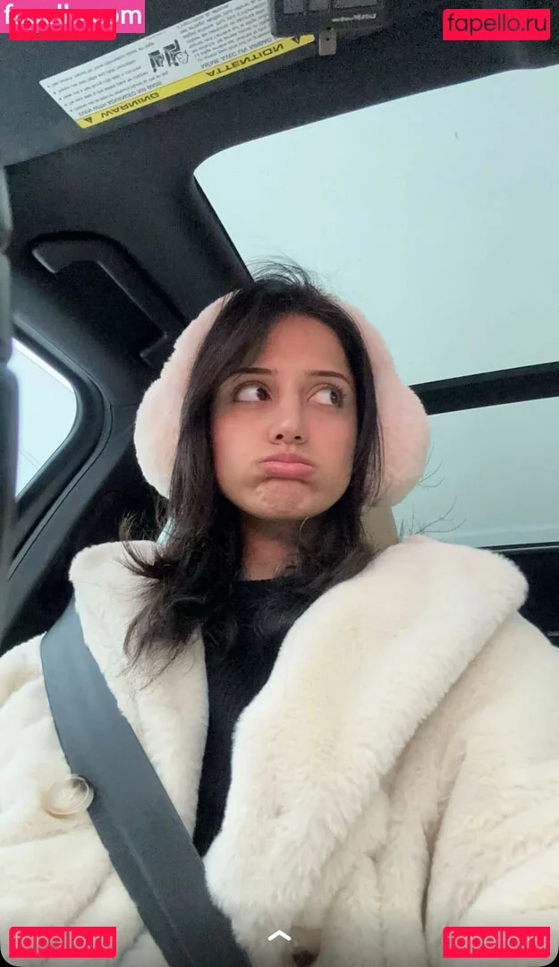 Melody Oz Onlyfans Photo Gallery 