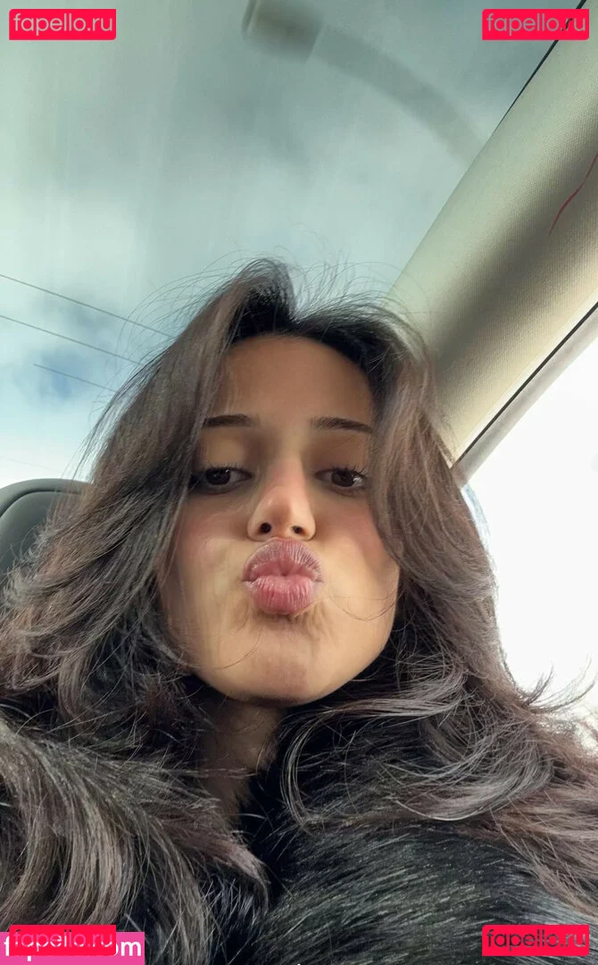 Melody Oz Onlyfans Photo Gallery 