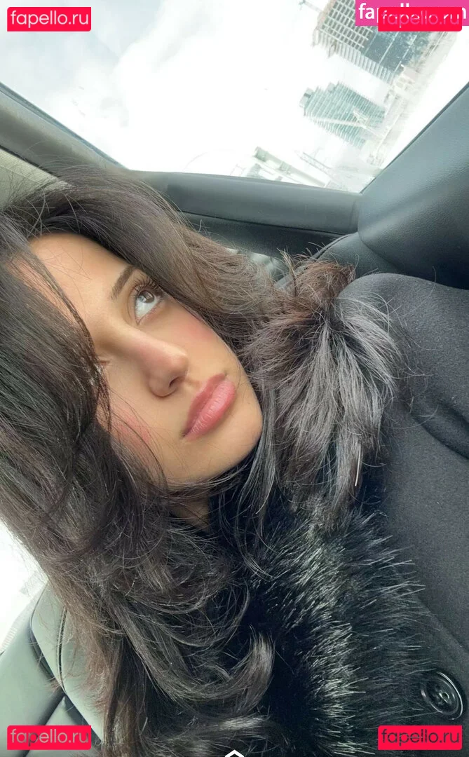 Melody Oz Onlyfans Photo Gallery 