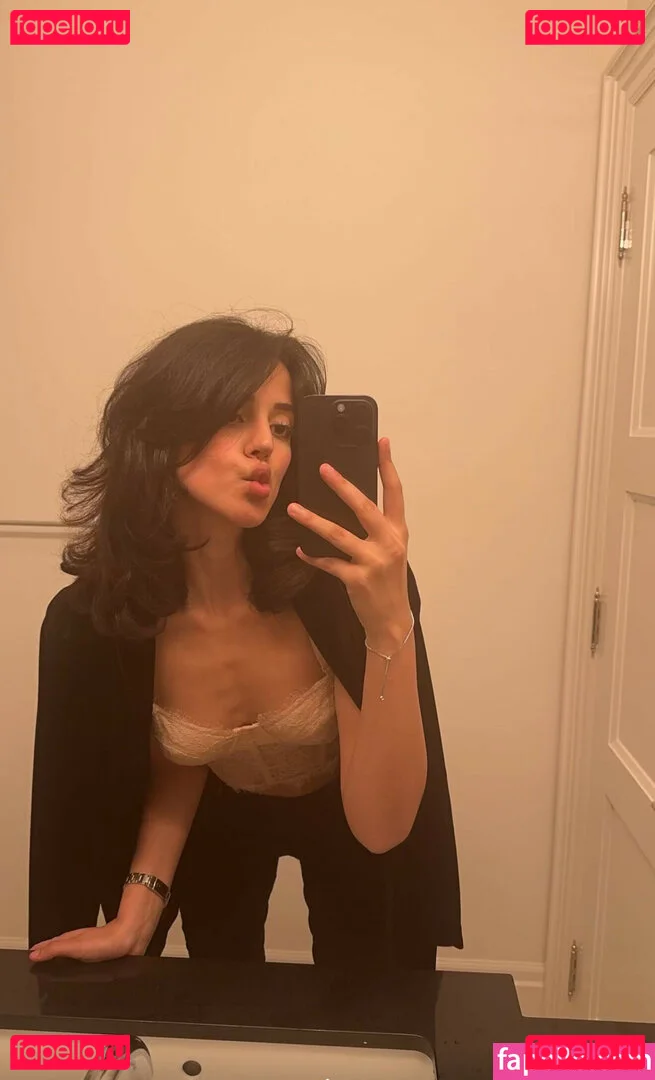 Melody Oz Onlyfans Photo Gallery 