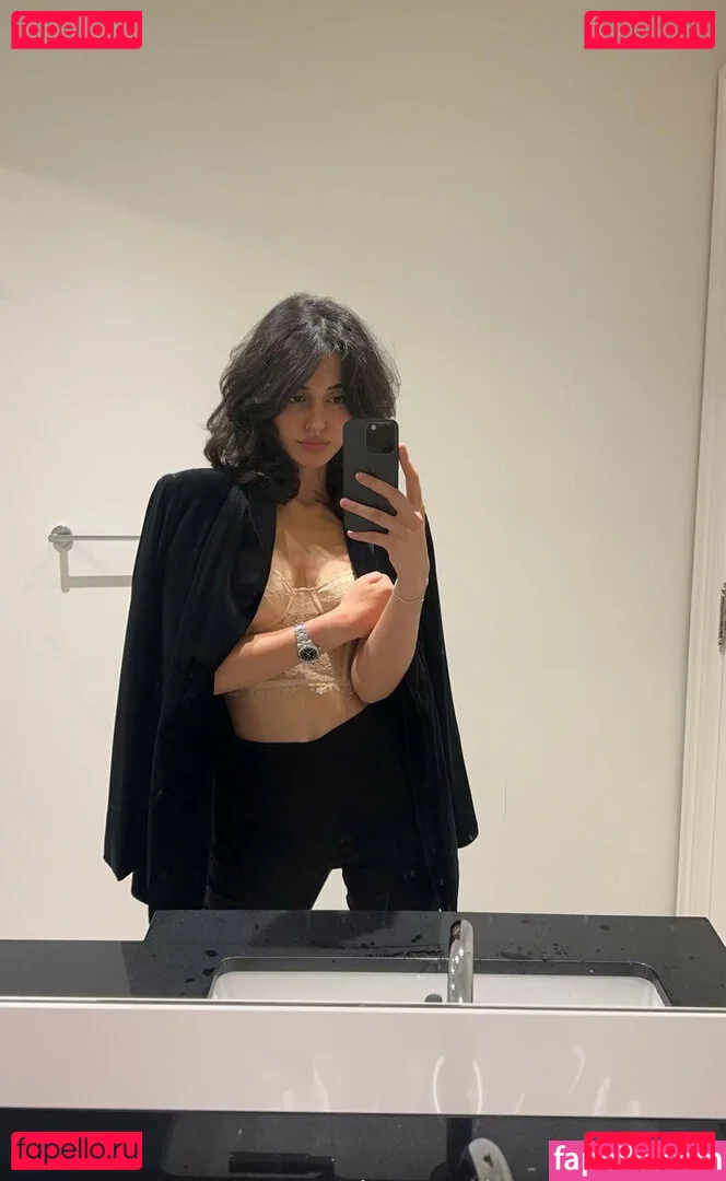 Melody Oz Onlyfans Photo Gallery 