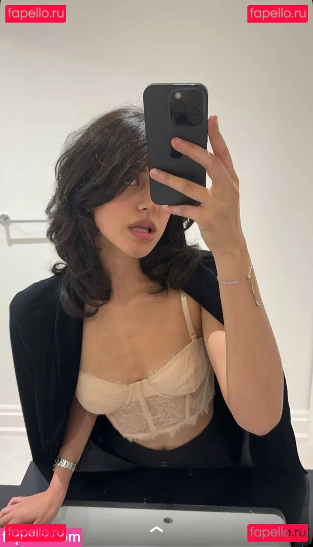 Melody Oz Onlyfans Photo Gallery 