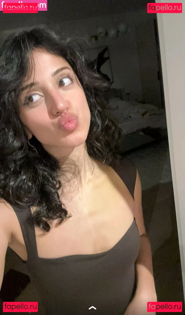 Melody Oz Onlyfans Photo Gallery 