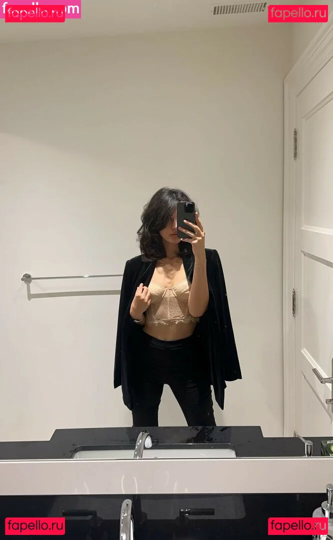 Melody Oz Onlyfans Photo Gallery 