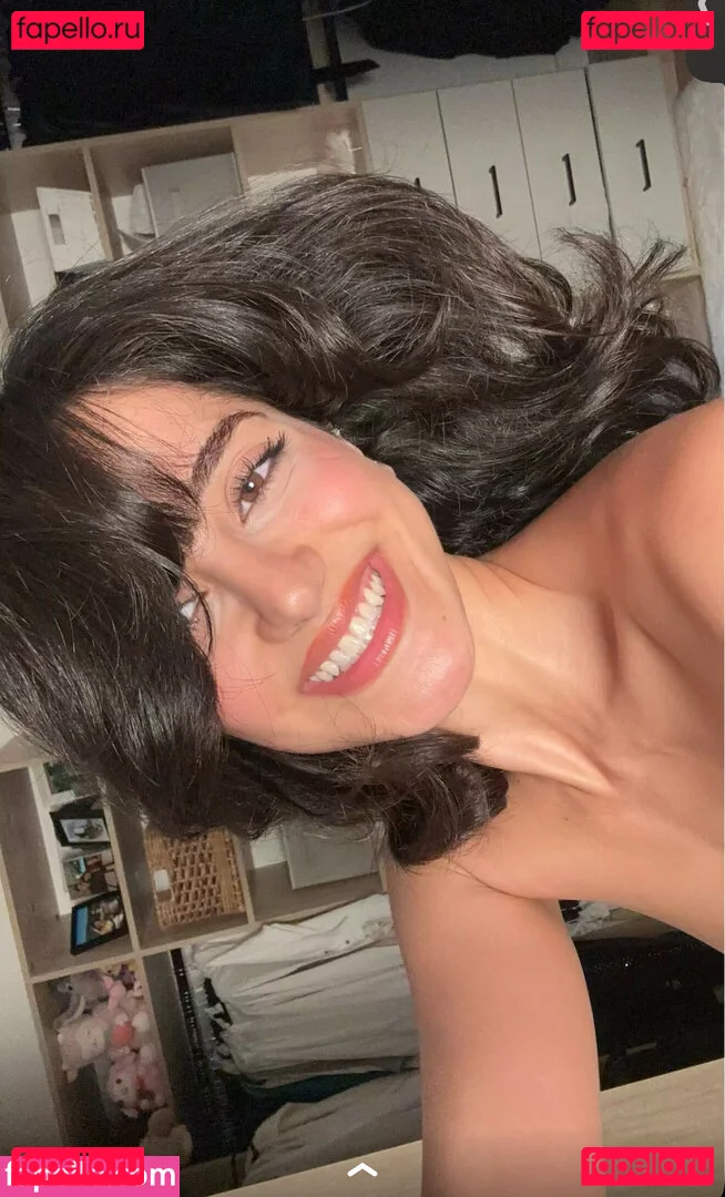 Melody Oz Onlyfans Photo Gallery 