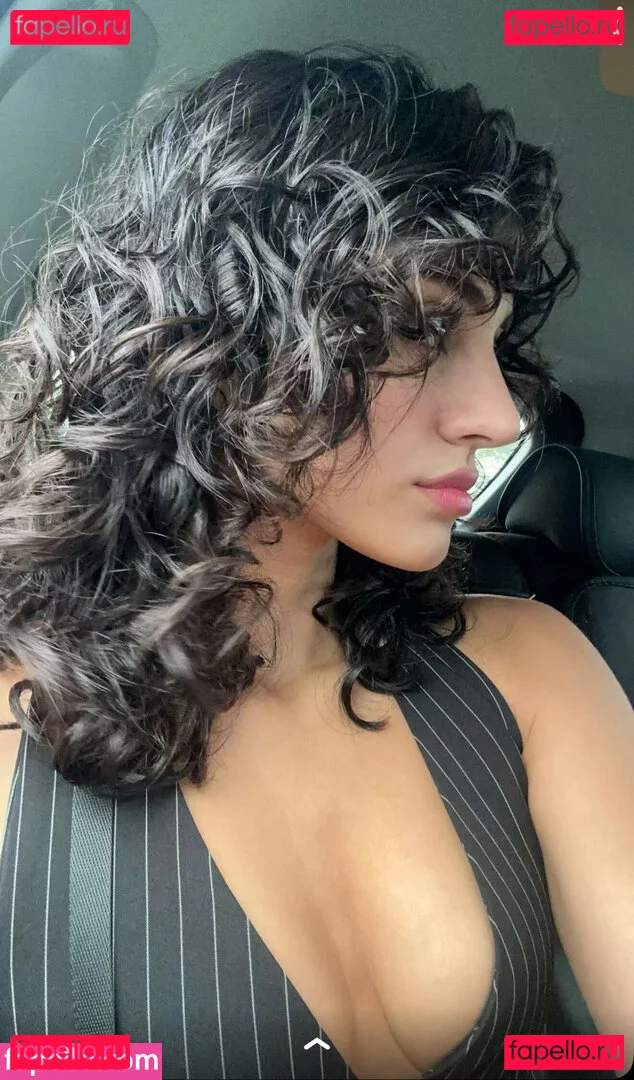 Melody Oz Onlyfans Photo Gallery 