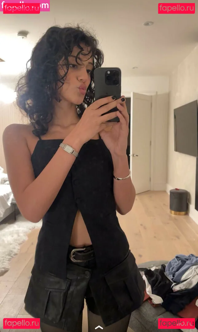 Melody Oz Onlyfans Photo Gallery 