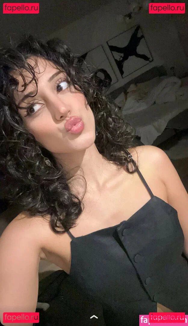 Melody Oz Onlyfans Photo Gallery 