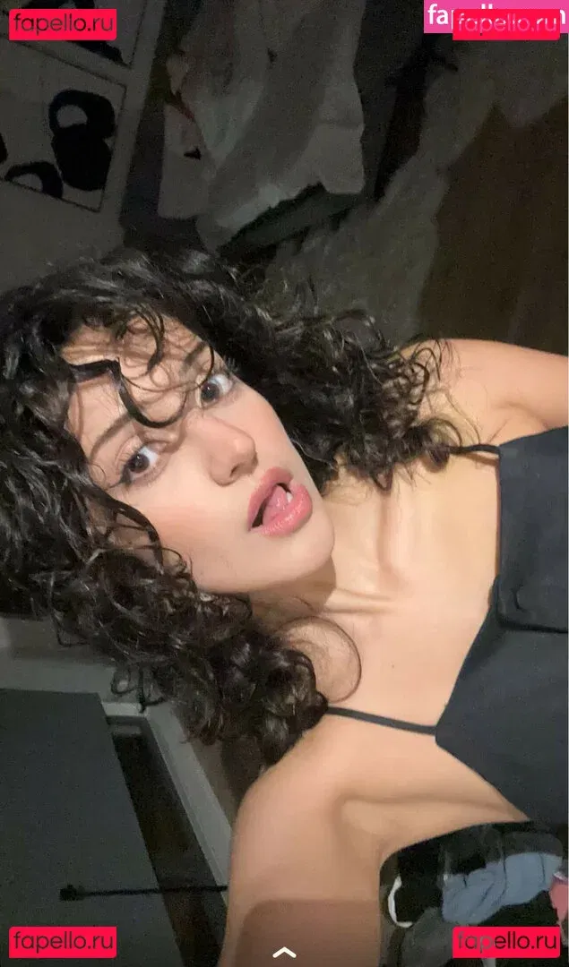 Melody Oz Onlyfans Photo Gallery 