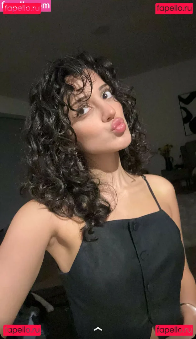 Melody Oz Onlyfans Photo Gallery 