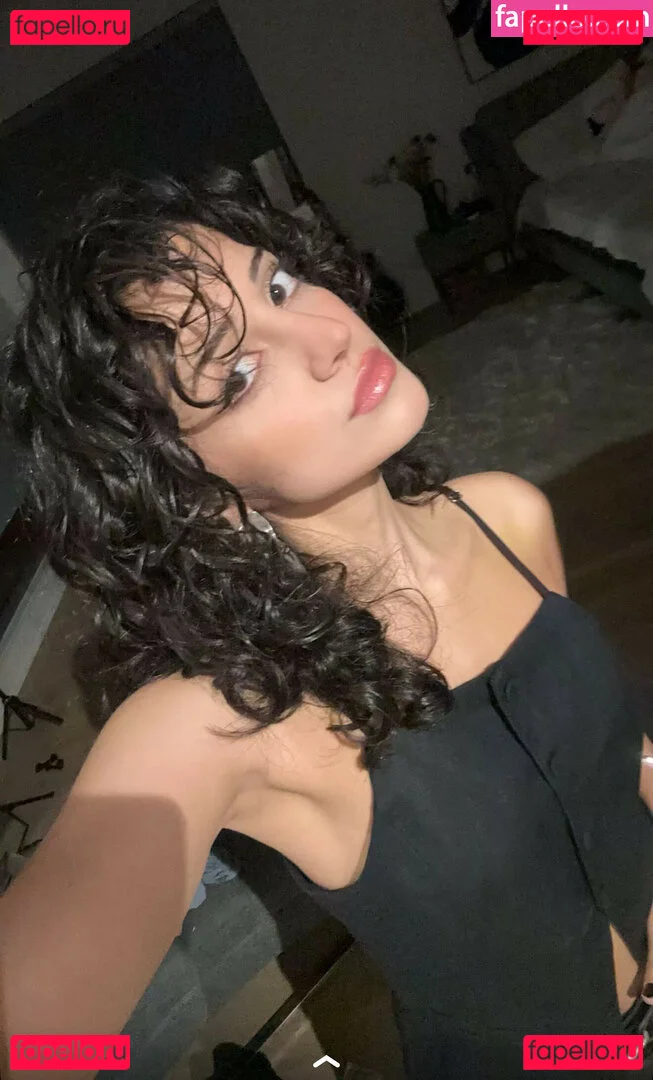 Melody Oz Onlyfans Photo Gallery 