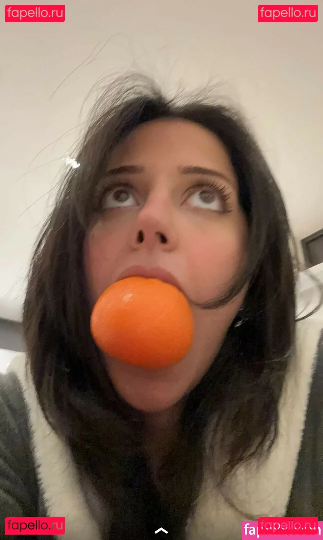 Melody Oz Onlyfans Photo Gallery 