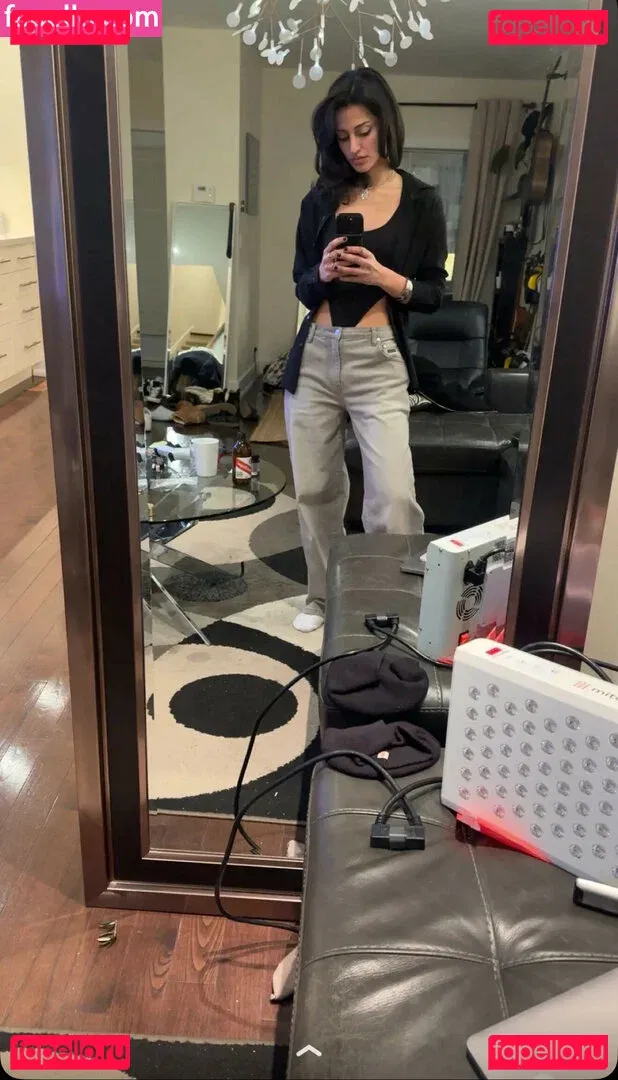 Melody Oz Onlyfans Photo Gallery 