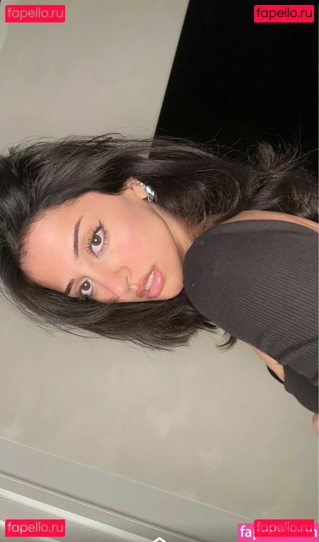 Melody Oz Onlyfans Photo Gallery 