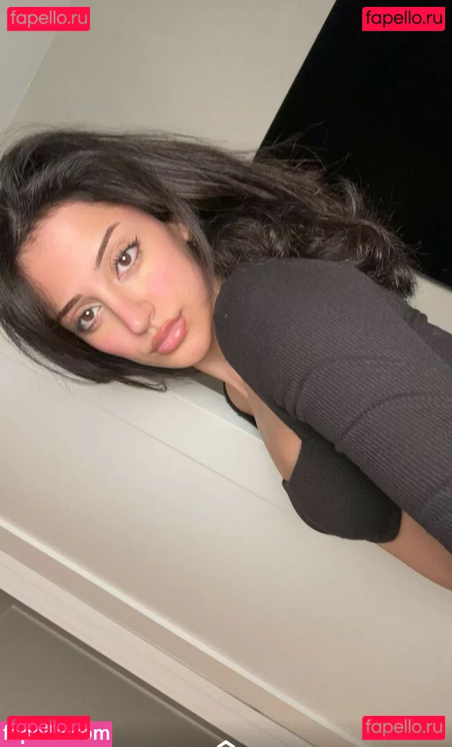 Melody Oz Onlyfans Photo Gallery 