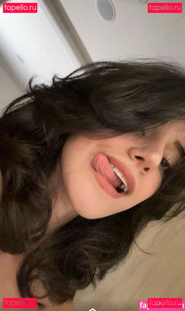 Melody Oz Onlyfans Photo Gallery 