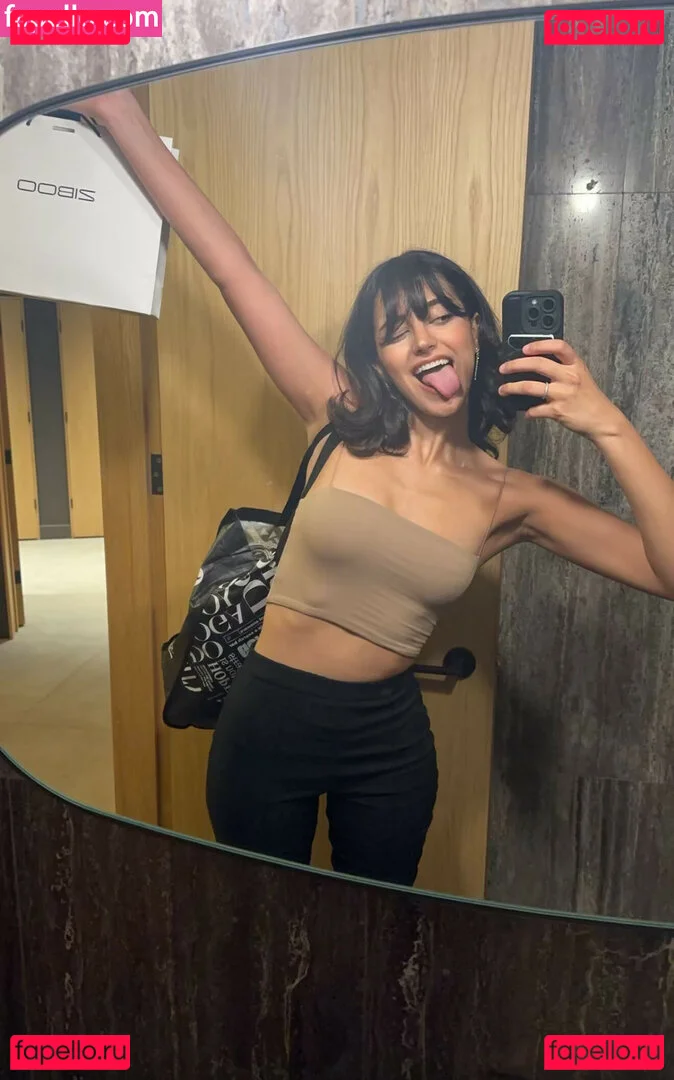 Melody Oz Onlyfans Photo Gallery 