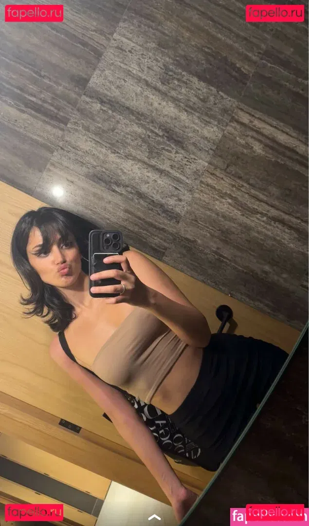 Melody Oz Onlyfans Photo Gallery 