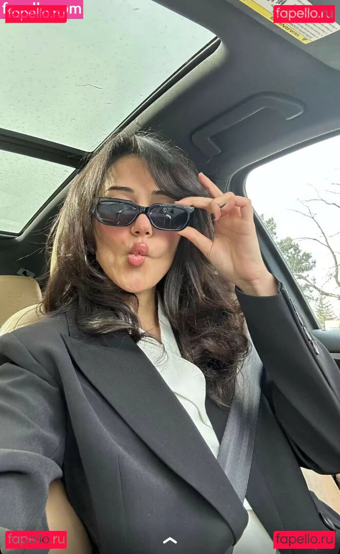 Melody Oz Onlyfans Photo Gallery 