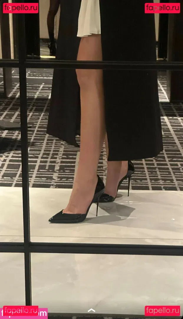 Melody Oz Onlyfans Photo Gallery 