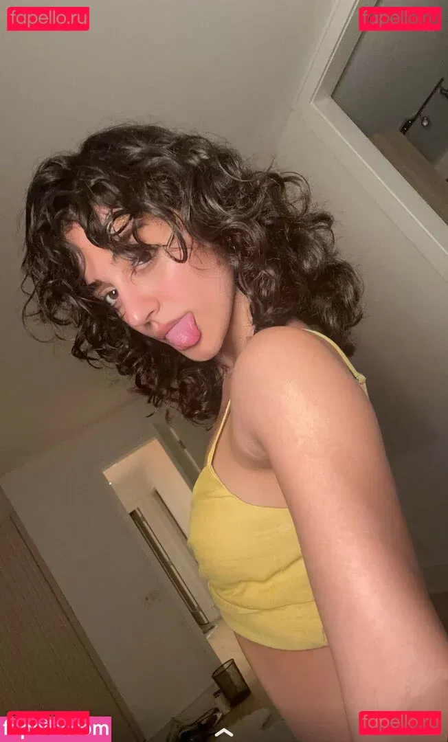 Melody Oz Onlyfans Photo Gallery 